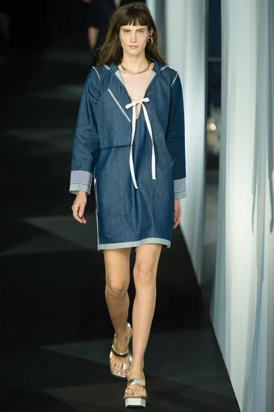 Look 27